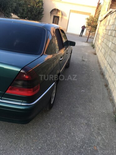 Mercedes C 220 1999, 300,000 km - 2.2 l - Bakı