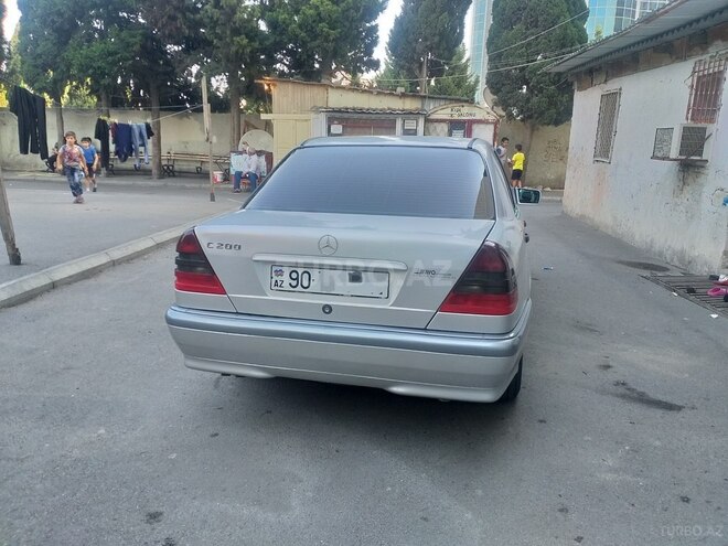 Mercedes C 200 1998, 221,658 km - 2.0 l - Bakı
