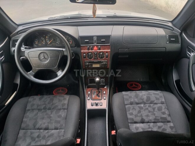 Mercedes C 200 1998, 221,658 km - 2.0 l - Bakı