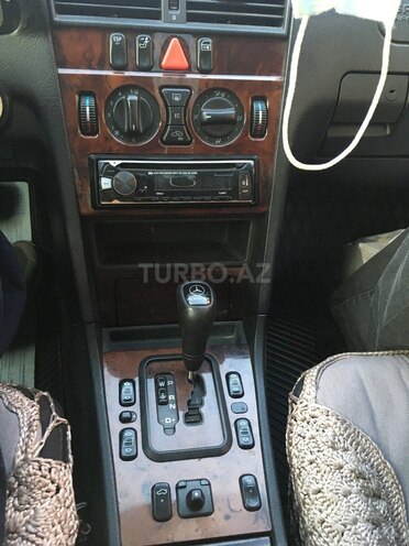 Mercedes C 220 1999, 300,000 km - 2.2 l - Bakı