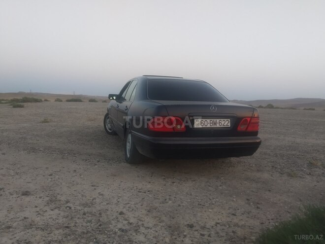 Mercedes E 220 1996, 566,000 km - 2.2 l - Bakı