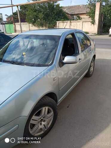 Volkswagen Bora 2003, 305,957 km - 1.6 л - Bakı