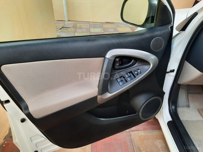 Toyota RAV4 2006, 136,000 km - 2.4 l - Gəncə