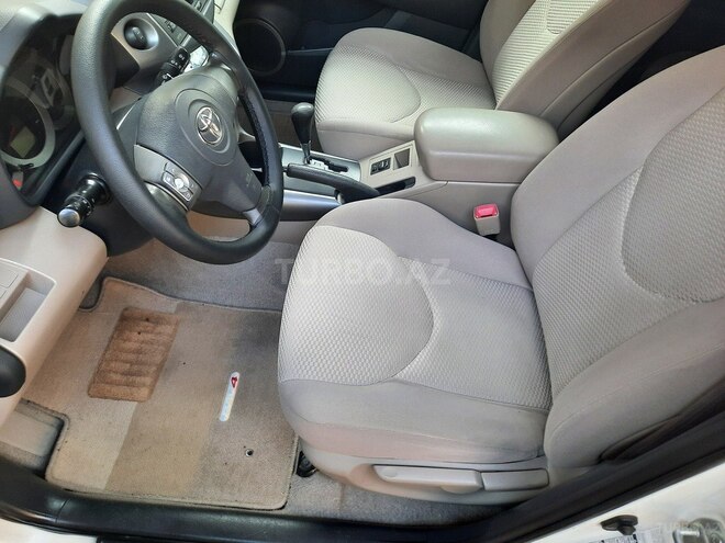 Toyota RAV4 2006, 136,000 km - 2.4 l - Gəncə
