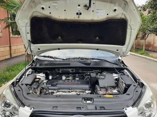 Toyota RAV4 2006, 136,000 km - 2.4 l - Gəncə