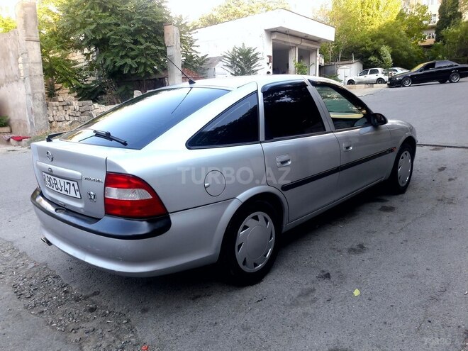 Opel Vectra 1997, 245,636 km - 2.0 l - Bakı