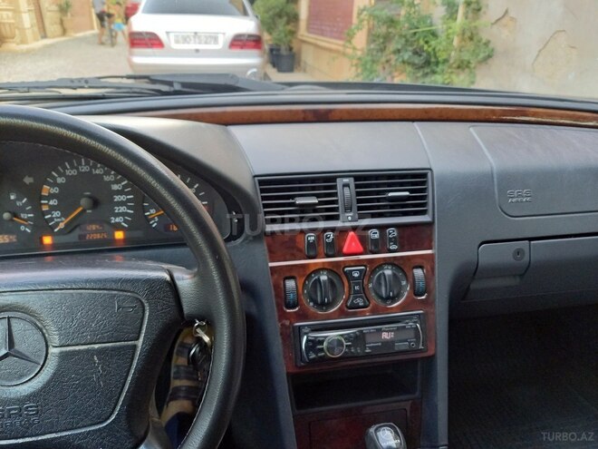 Mercedes C 180 1999, 220,000 km - 1.8 l - Bakı