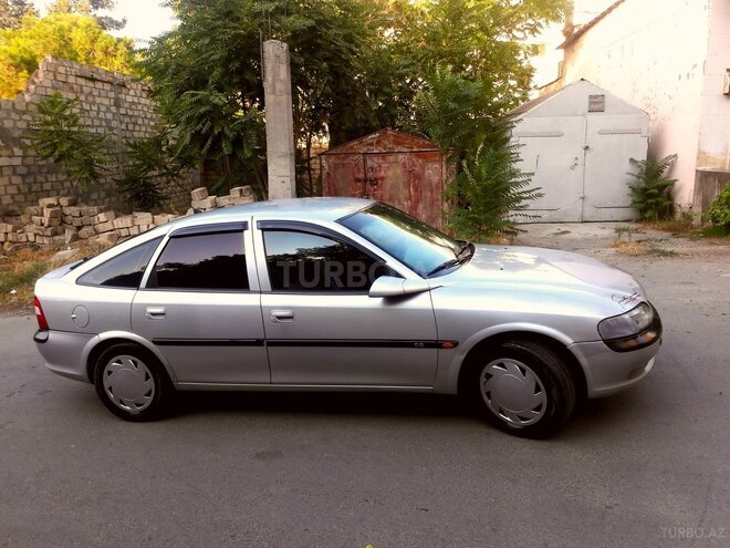Opel Vectra 1997, 245,636 km - 2.0 l - Bakı