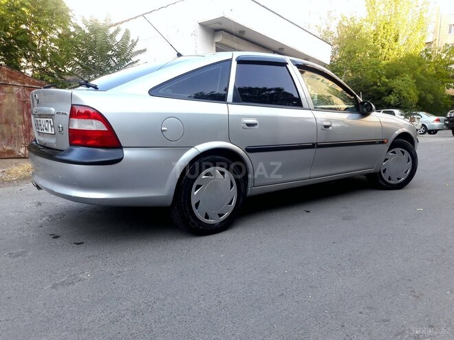 Opel Vectra 1997, 245,636 km - 2.0 l - Bakı