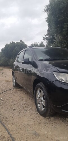Renault Sandero 2013, 340,000 km - 1.6 l - Bakı