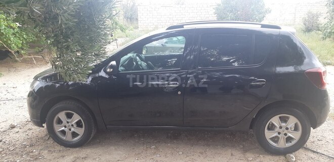 Renault Sandero 2013, 340,000 km - 1.6 l - Bakı