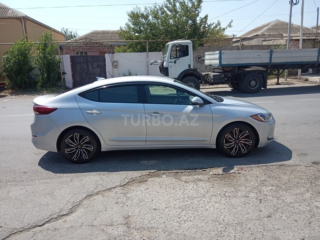 Hyundai Elantra 2016, 71,000 km - 2.0 l - Bakı