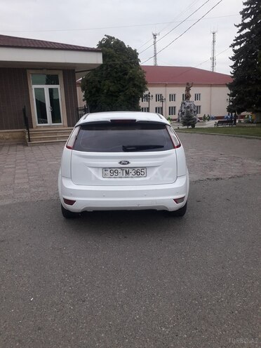 Ford Focus 2011, 140,000 km - 1.6 l - Qusar
