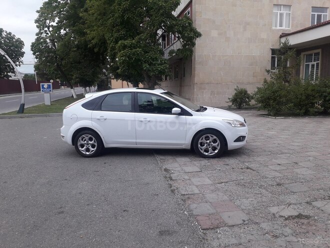 Ford Focus 2011, 140,000 km - 1.6 l - Qusar