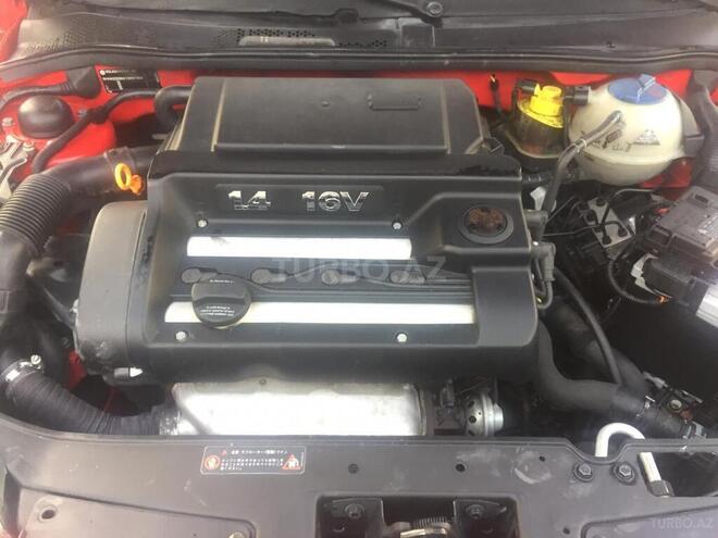 Volkswagen Polo 2000, 140,000 km - 1.4 l - Gəncə