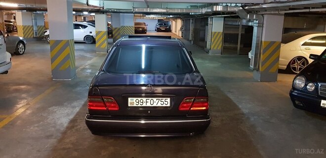Mercedes E 240 1999, 250,292 km - 2.4 l - Bakı