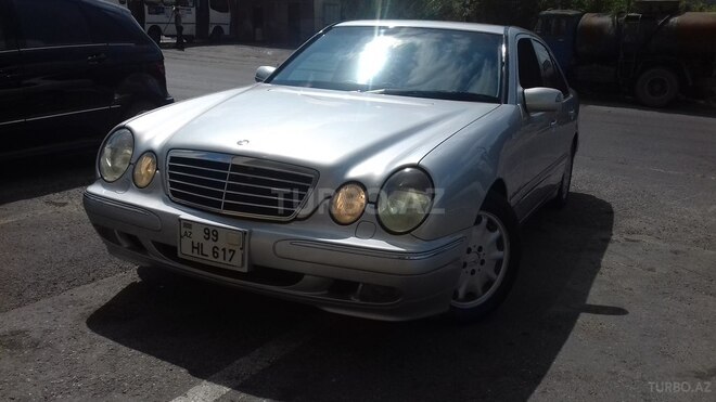 Mercedes E 240 2001, 355,000 km - 2.4 л - Bakı