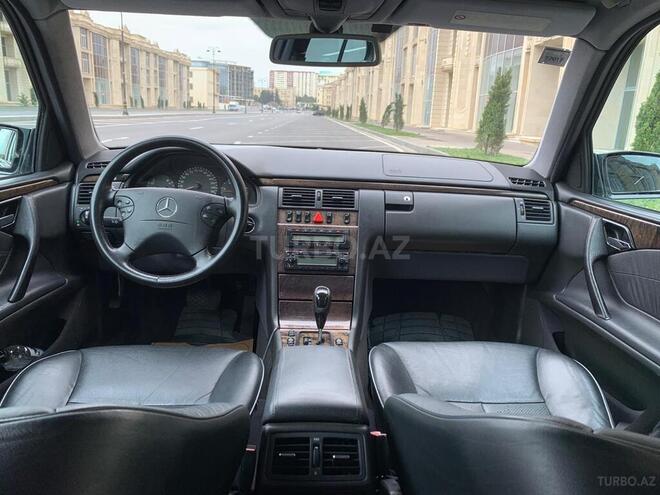 Mercedes E 320 2001, 506,000 km - 3.2 л - Bakı