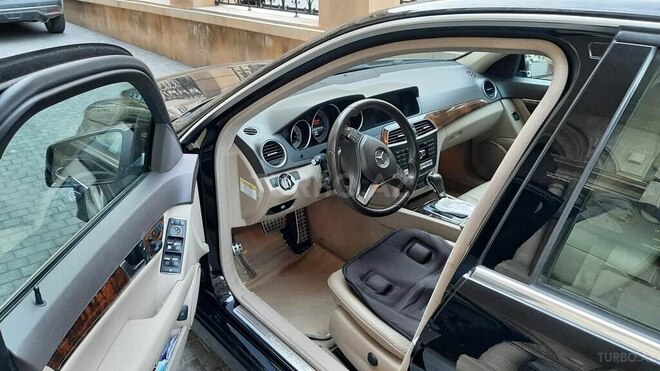 Mercedes C 250 2013, 124,000 km - 1.8 l - Bakı