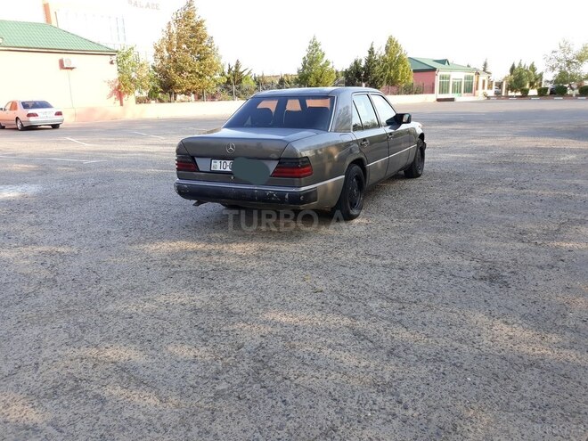 Mercedes E 230 1990, 259,360 km - 2.3 l - Şirvan