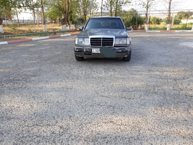 Mercedes E 230 1990, 259,360 km - 2.3 l - Şirvan