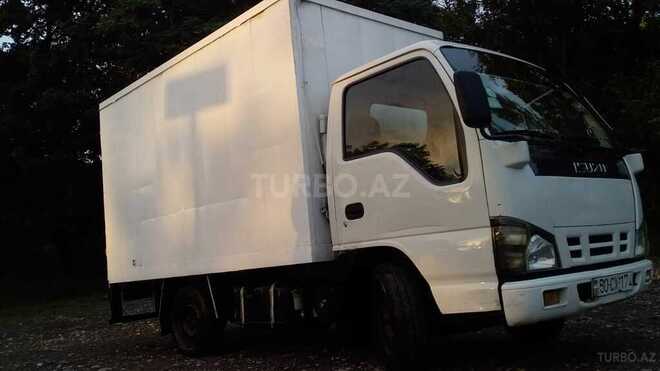 Isuzu NHR 55 E 2008, 334,700 km - 2.8 l - Qax
