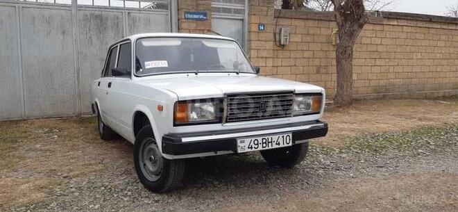 LADA (VAZ) 2107 2008, 260,000 km - 1.6 л - Saatlı