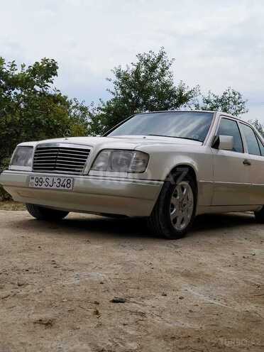 Mercedes E 220 1994, 312,000 km - 2.2 l - Sumqayıt
