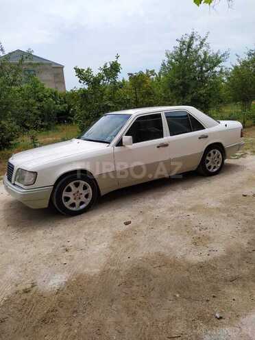 Mercedes E 220 1994, 312,000 km - 2.2 l - Sumqayıt