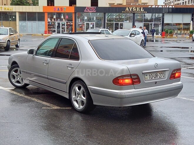 Mercedes E 270 2000, 338,000 km - 2.7 l - Bakı