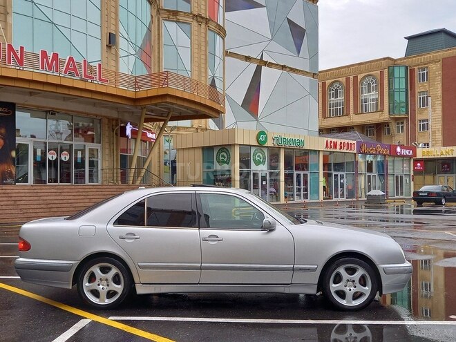 Mercedes E 270 2000, 338,000 km - 2.7 l - Bakı