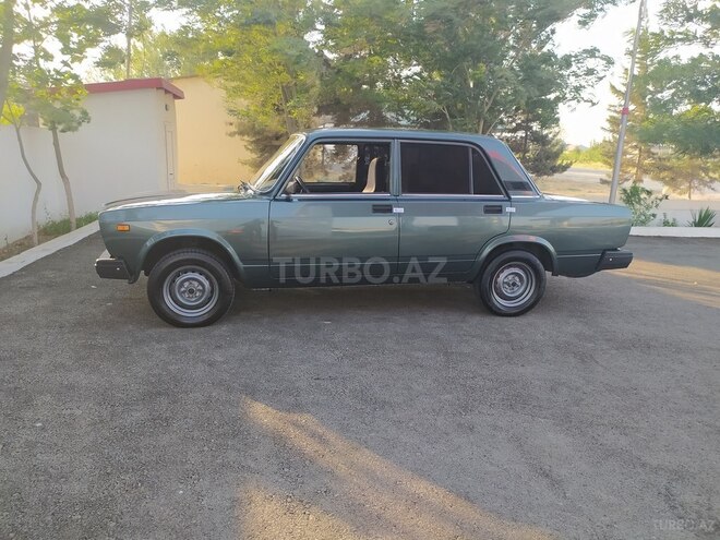 LADA (VAZ) 2107 2010, 65,000 km - 1.5 л - Salyan