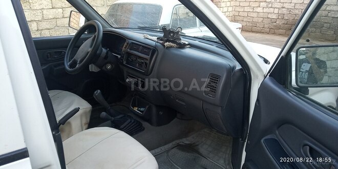 Mitsubishi L200 2005, 164,000 km - 2.5 л - Bakı