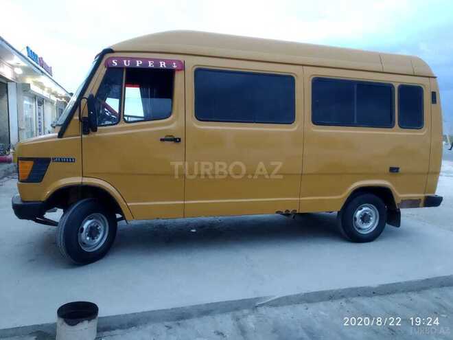 Mercedes 208 D 1989, 695,872 km - 2.3 l - Şirvan