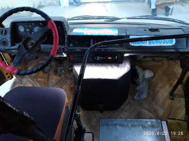 Mercedes 208 D 1989, 695,872 km - 2.3 l - Şirvan