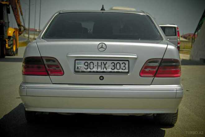 Mercedes E 270 2000, 388,000 km - 2.7 л - Bakı
