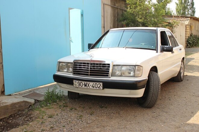 Mercedes 190 1990, 303,000 km - 2.0 l - Lənkəran