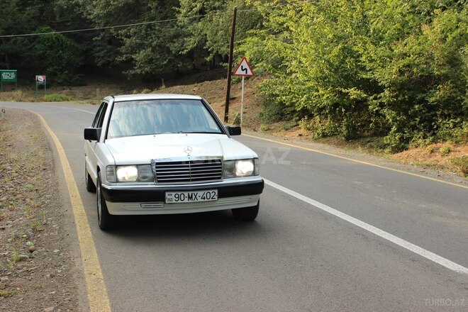 Mercedes 190 1990, 303,000 km - 2.0 l - Lənkəran
