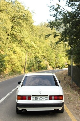 Mercedes 190 1990, 303,000 km - 2.0 l - Lənkəran