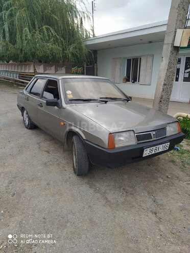 LADA (VAZ) 21099 2001, 250,000 km - 1.5 l - Qusar