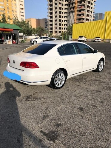 Volkswagen Passat 2011, 186,000 km - 1.8 l - Bakı