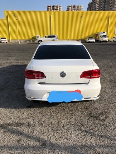 Volkswagen Passat 2011, 186,000 km - 1.8 l - Bakı