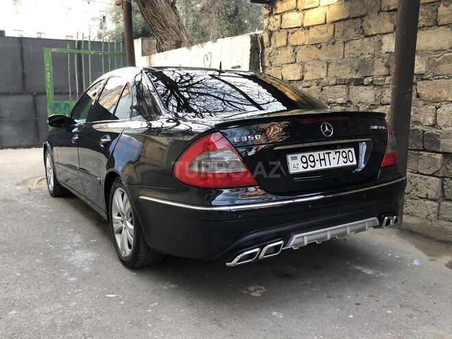 Mercedes E 240 2004, 258,000 km - 2.6 л - Bakı