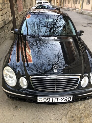 Mercedes E 240 2004, 258,000 km - 2.6 л - Bakı