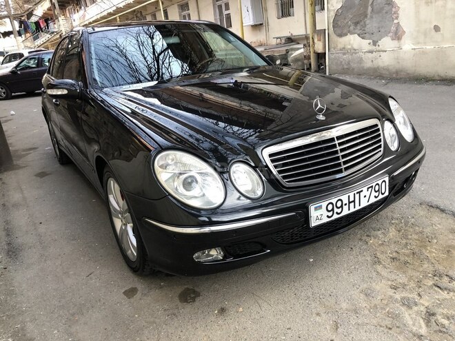 Mercedes E 240 2004, 258,000 km - 2.6 л - Bakı