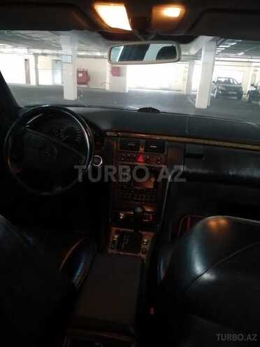 Mercedes C 220 1998, 240,000 km - 3.2 l - Bakı