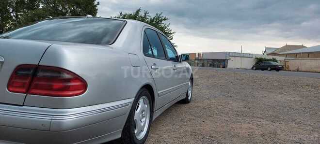 Mercedes E 280 1999, 320,000 km - 2.8 л - Gəncə