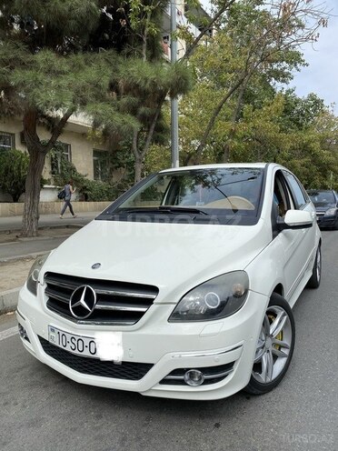 Mercedes B 200 2010, 90,000 km - 2.0 л - Bakı