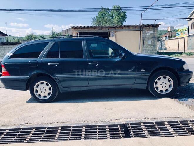 Mercedes C 180 1998, 320,000 km - 1.8 l - Quba