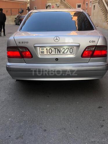Mercedes E 270 2000, 308,000 km - 2.7 л - Bakı